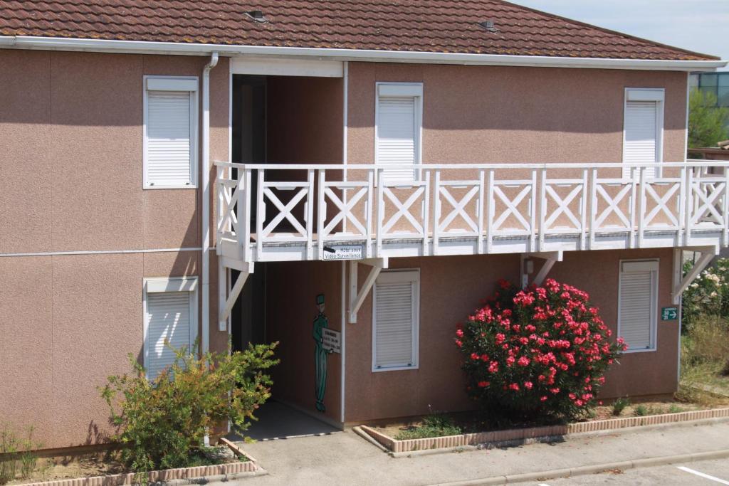Fasthotel Nimes Caissargues Zewnętrze zdjęcie